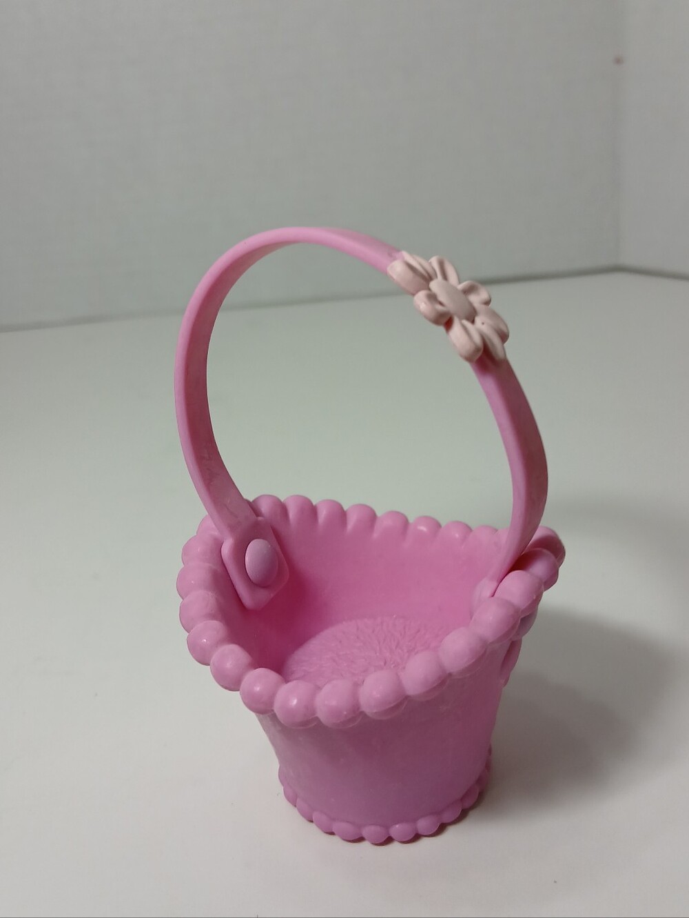 Littlest Pet Shop #13 Chick Pink basket Carry Case Home 2004 LPS Basket Onlyl
